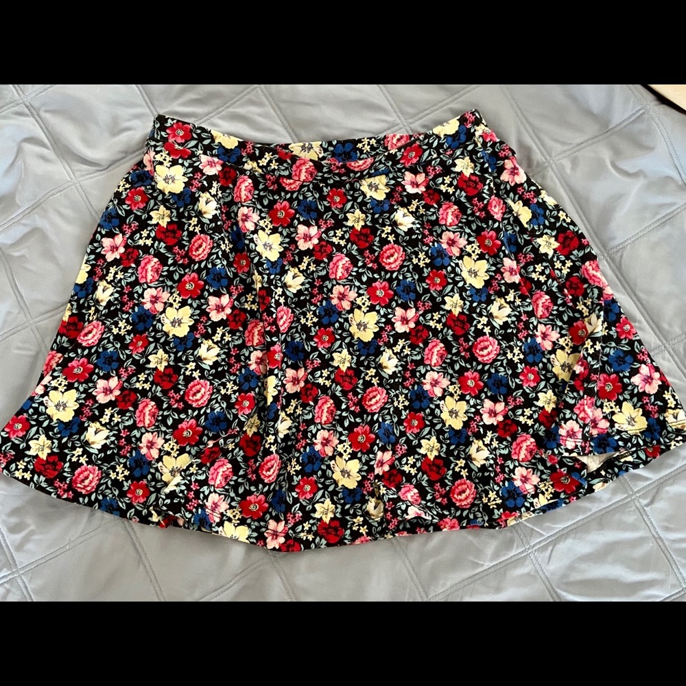 Forever 21 Flowered Skater Skirt